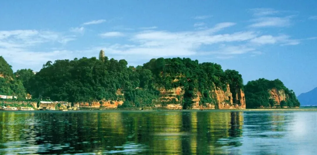 “双遗”30周年:乐山大佛景区免票,本地市民专享