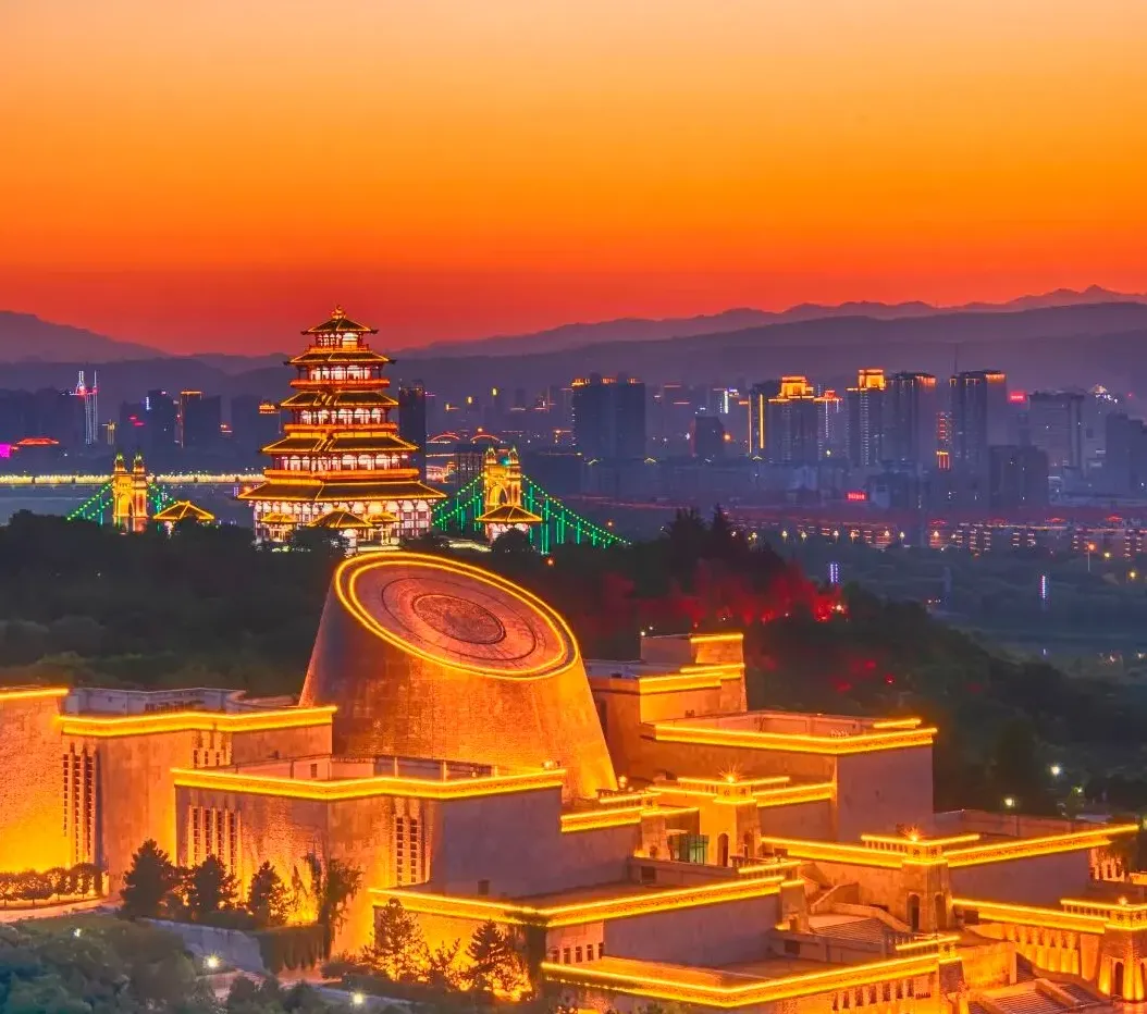 大量日本游客涌入陕西宝鸡,打着旅游幌子不逛法门寺不吃岐山臊子面,为什么