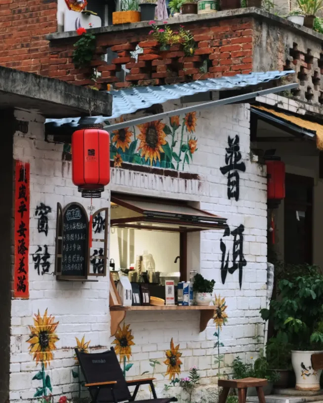 大量日本游客涌入普洱,打着旅游幌子不看茶山不喝普洱茶,为什么?