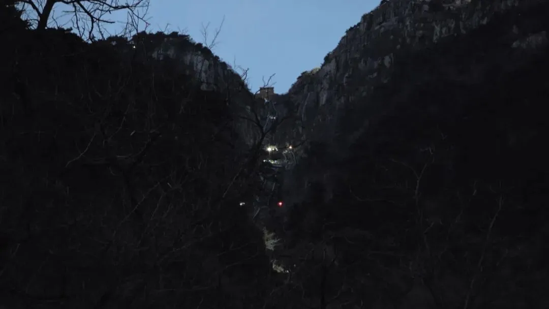 泰山景区——你不会真的以为她真的小小的很好拿捏吧