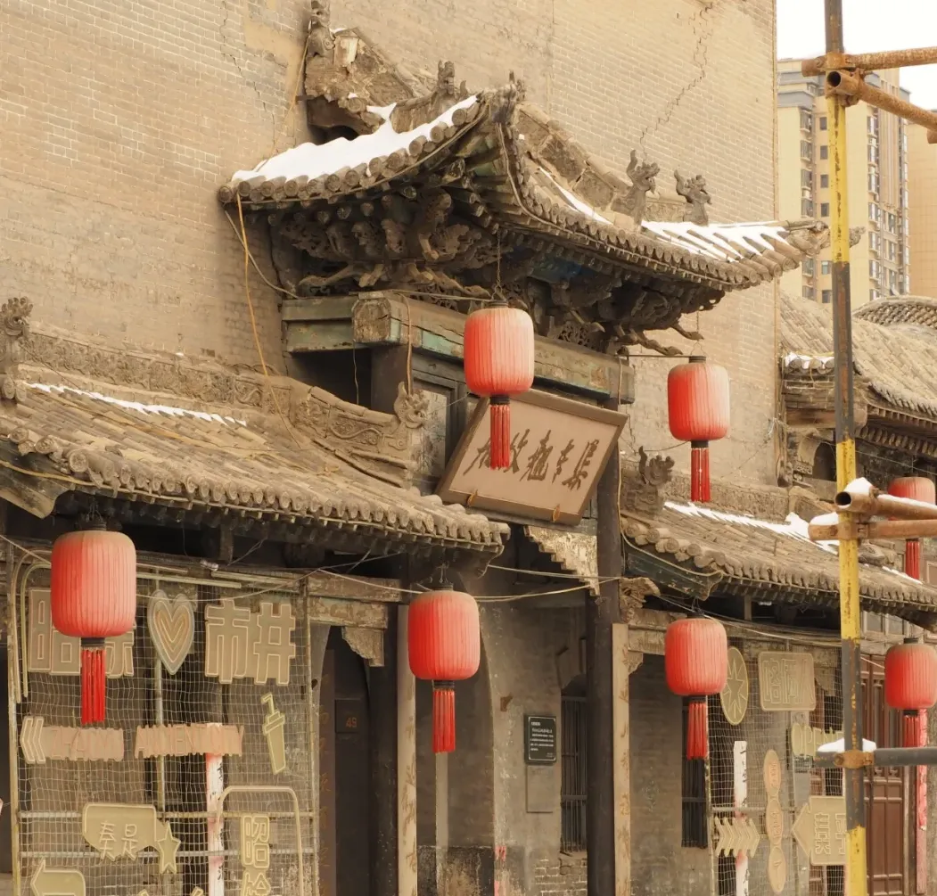 大量日本游客涌入山西祁县,打着旅游幌子不逛乔家大院不吃太谷饼,为什么?