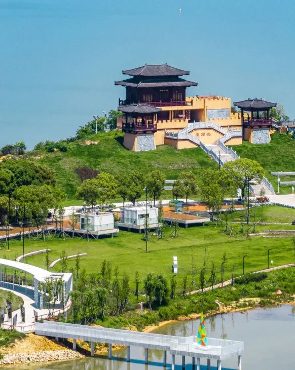 大量日本游客涌入湖北鄂州梁子湖,打着旅游幌子不逛梁子岛不吃武昌鱼,为什么