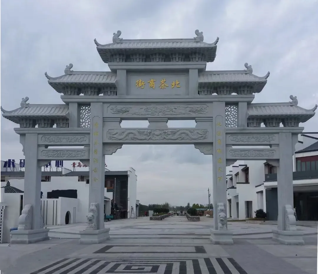 景区石门亭功能拓展 兼具遮阳避雨与文化展示