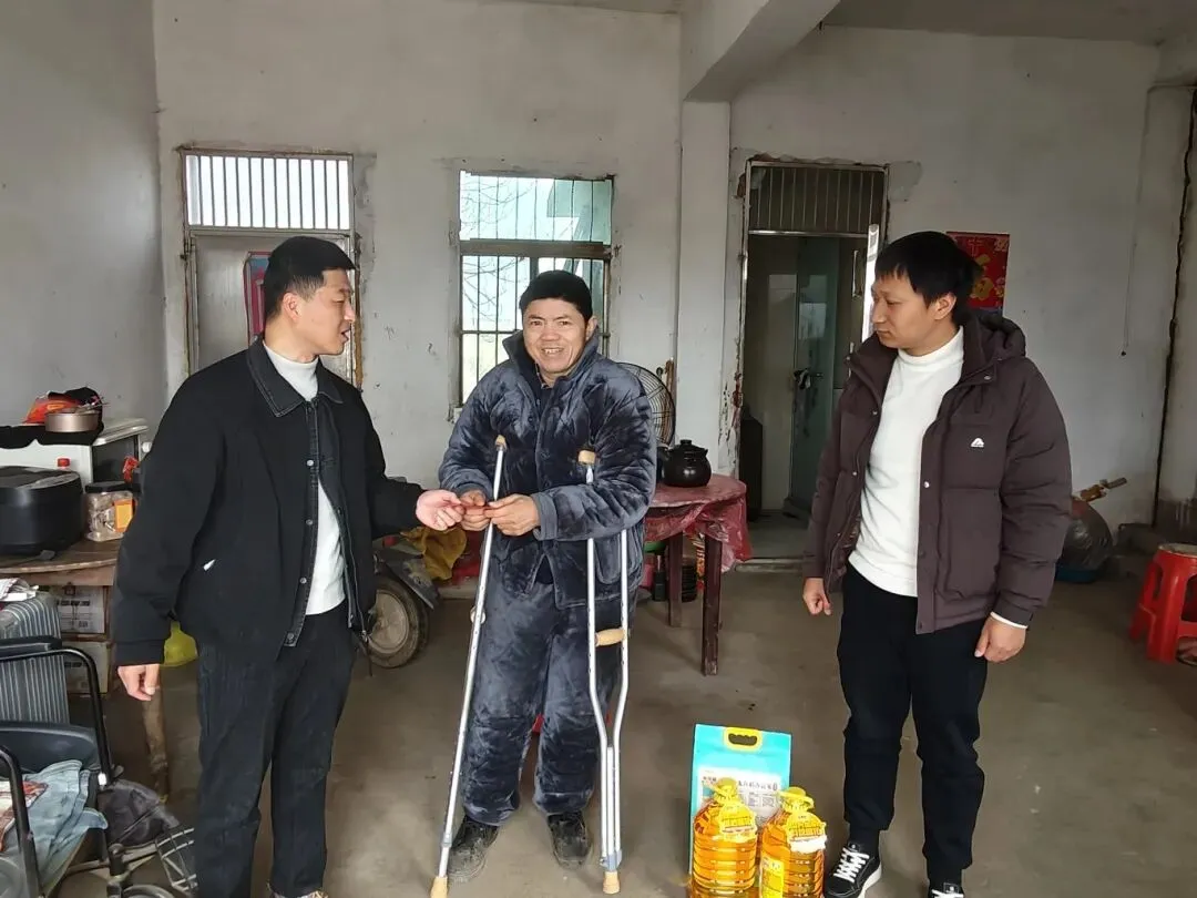 走访暖人心 助梦启新程——旅游学院开展南昌地区家庭经济困难学生走访活动