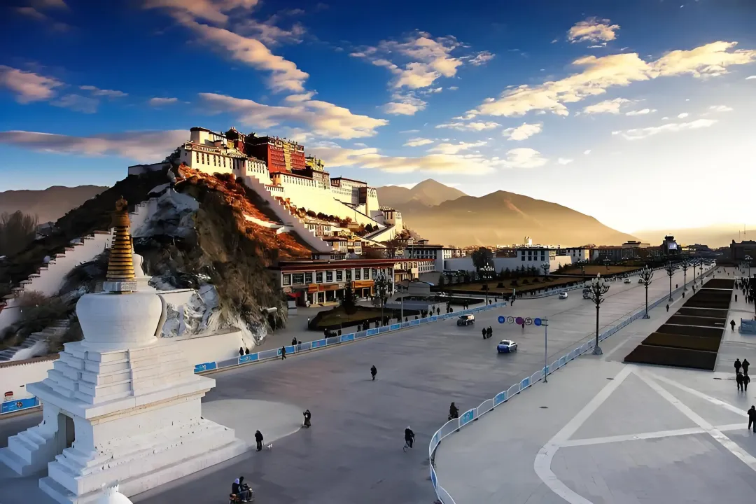 大量韩国人涌入西藏拉萨,打着旅游的名义,不进布达拉宫不看文成公主演出,想干啥?