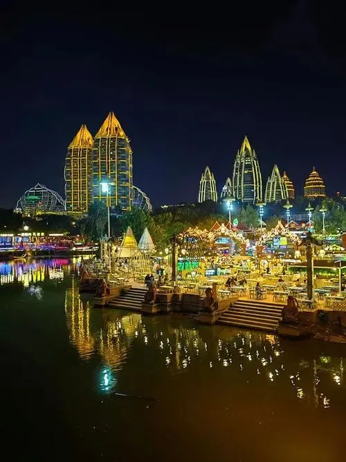 西双版纳告庄星光夜市把全国景区的饭碗给砸了