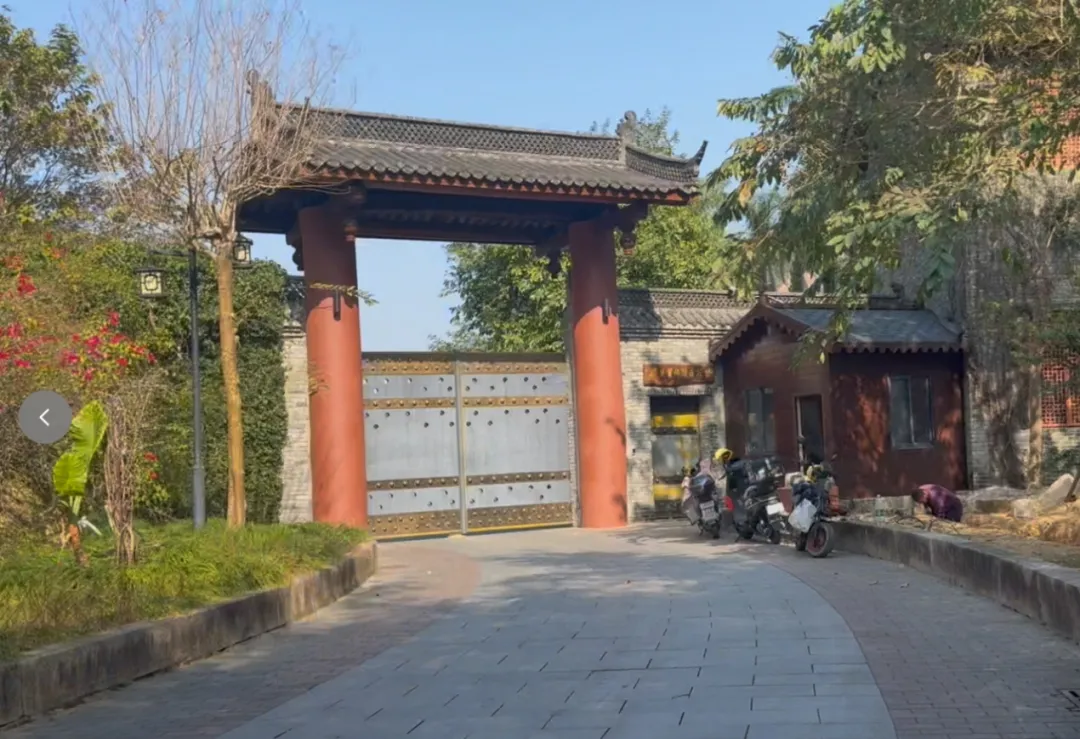 大门紧闭!深圳知名景区“将军府”里藏月子中心、违建别墅,位置隐蔽!街道办介入