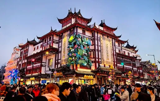 姓马、属马直接免票!十余省景区放大招,春节文旅 “引流术” 藏着经济新密码