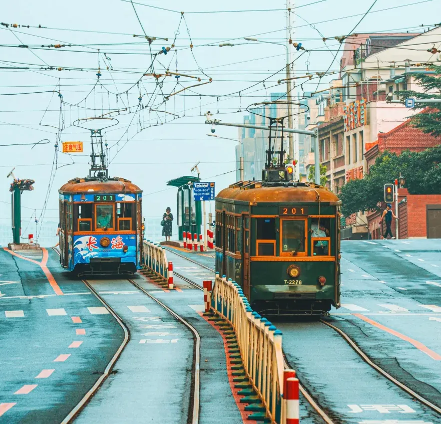 大批日本游客涌入辽宁大连,打着旅游的幌子,不看星海广场不逛金石滩,想干啥?