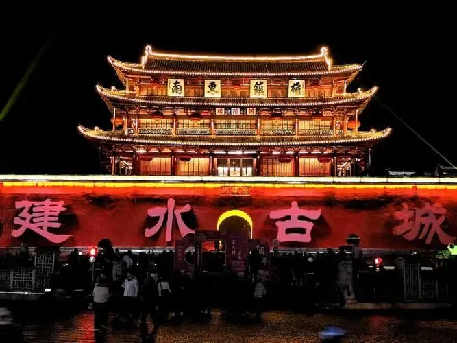 大批日本游客涌入云南红河,打着旅游的幌子,不看元阳梯田不逛建水古城,想干啥?