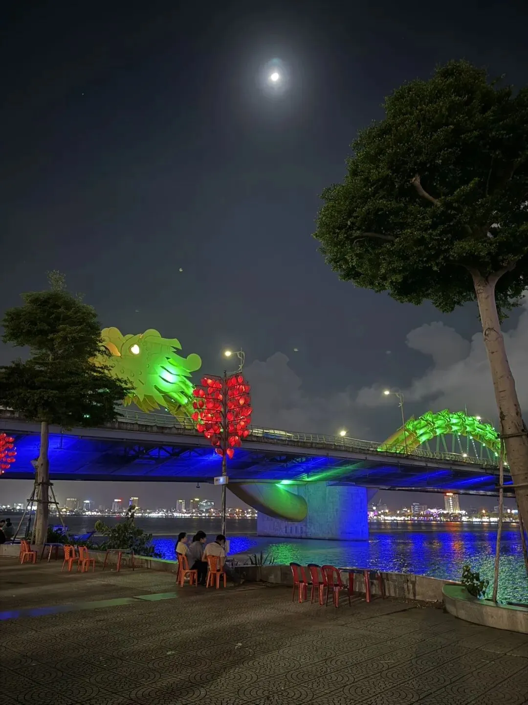 中国人来越南,最容易被宰的不是景点