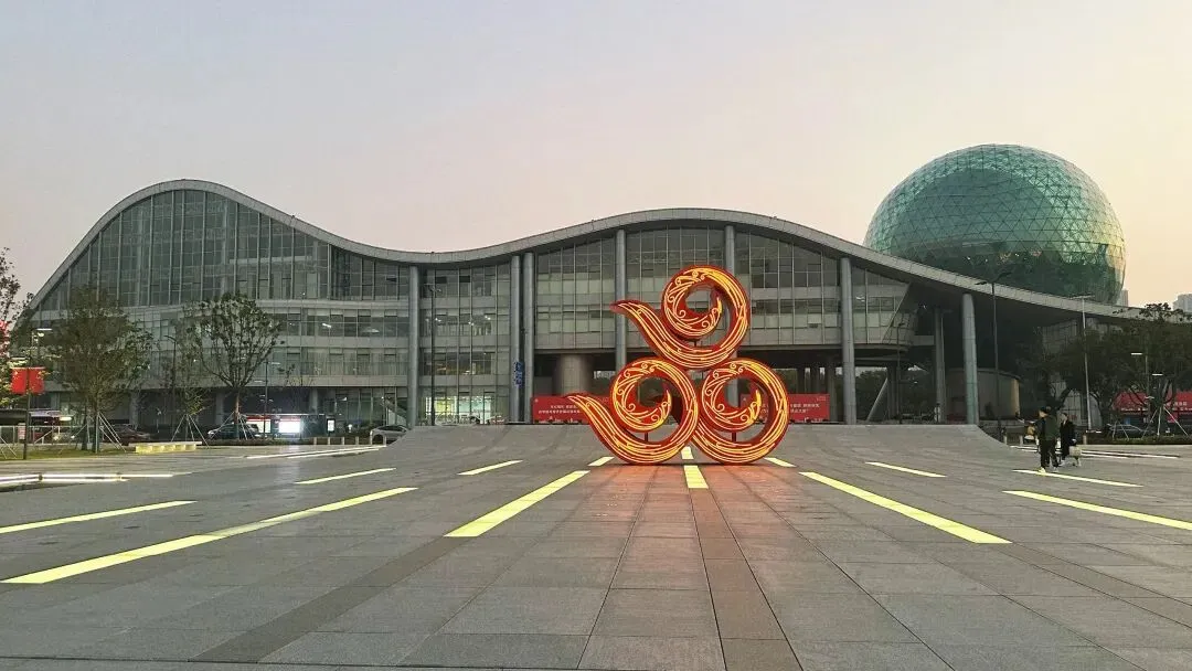 苏州地铁11号线昆山段,这两个站直接当景点逛