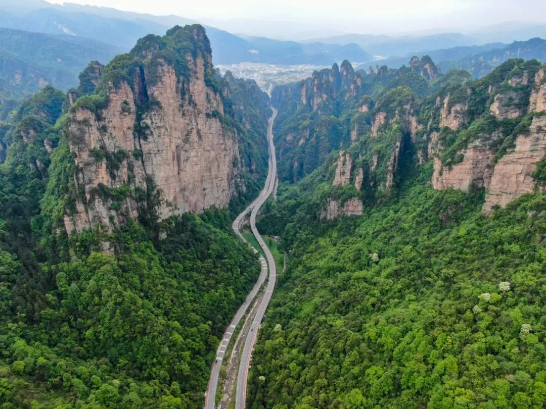 湖南必去七大景点排行榜,这才是湖南最值得去的7个景点,收好去玩!