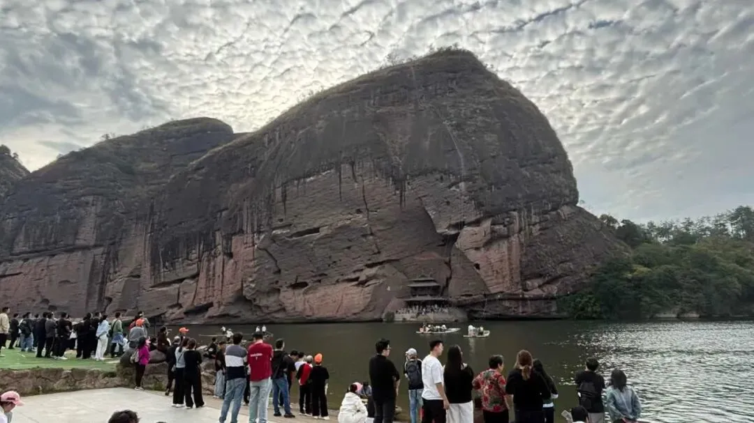 马牧青:“情绪旅游”徒有情绪,鲜有消费