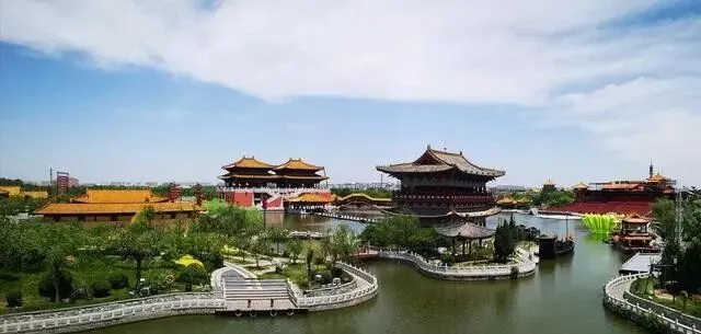 旅游旺季,这6个游客更少的二线旅游城市,更好玩