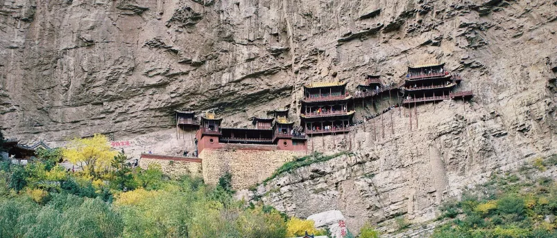 从信仰圣地到流量担当:寺庙建筑如何成为景区的“定海神针”?