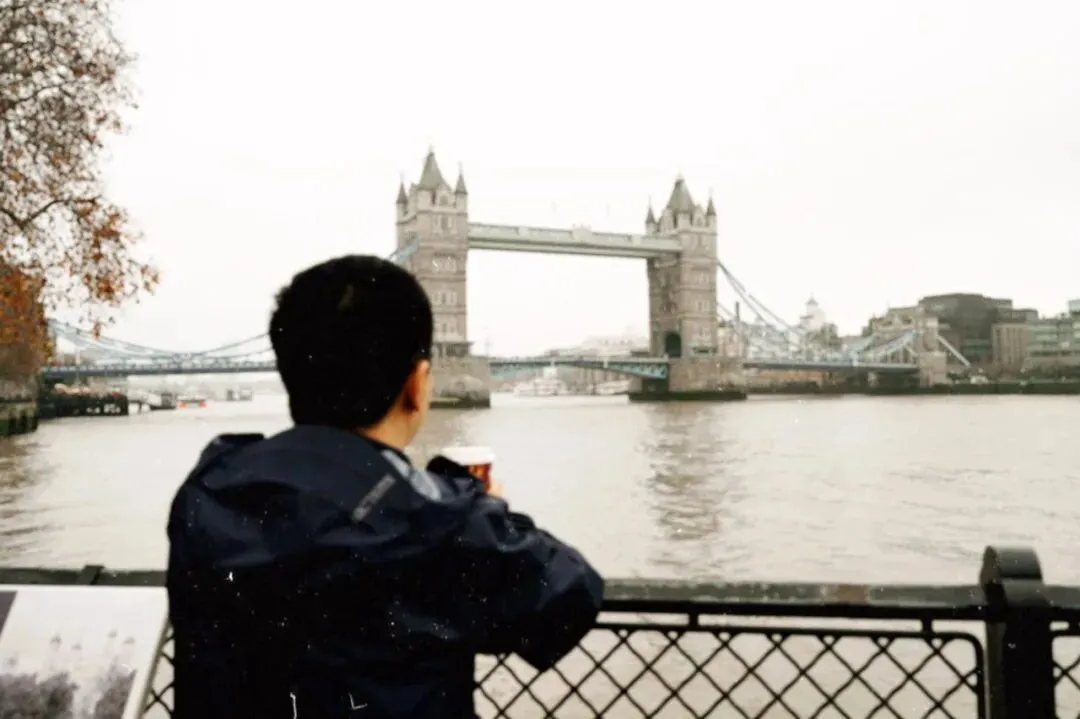 一场不为文凭、不为景点的“入学”:中年人的精神出走与回归