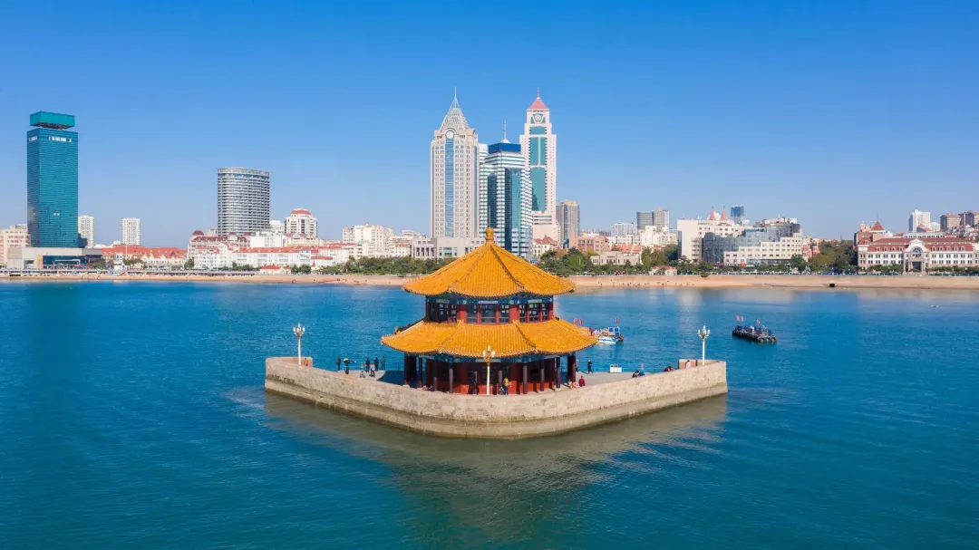 大量俄罗斯人涌入山东青岛,打着旅游的名义,不访栈桥不看五四广场,想干啥?