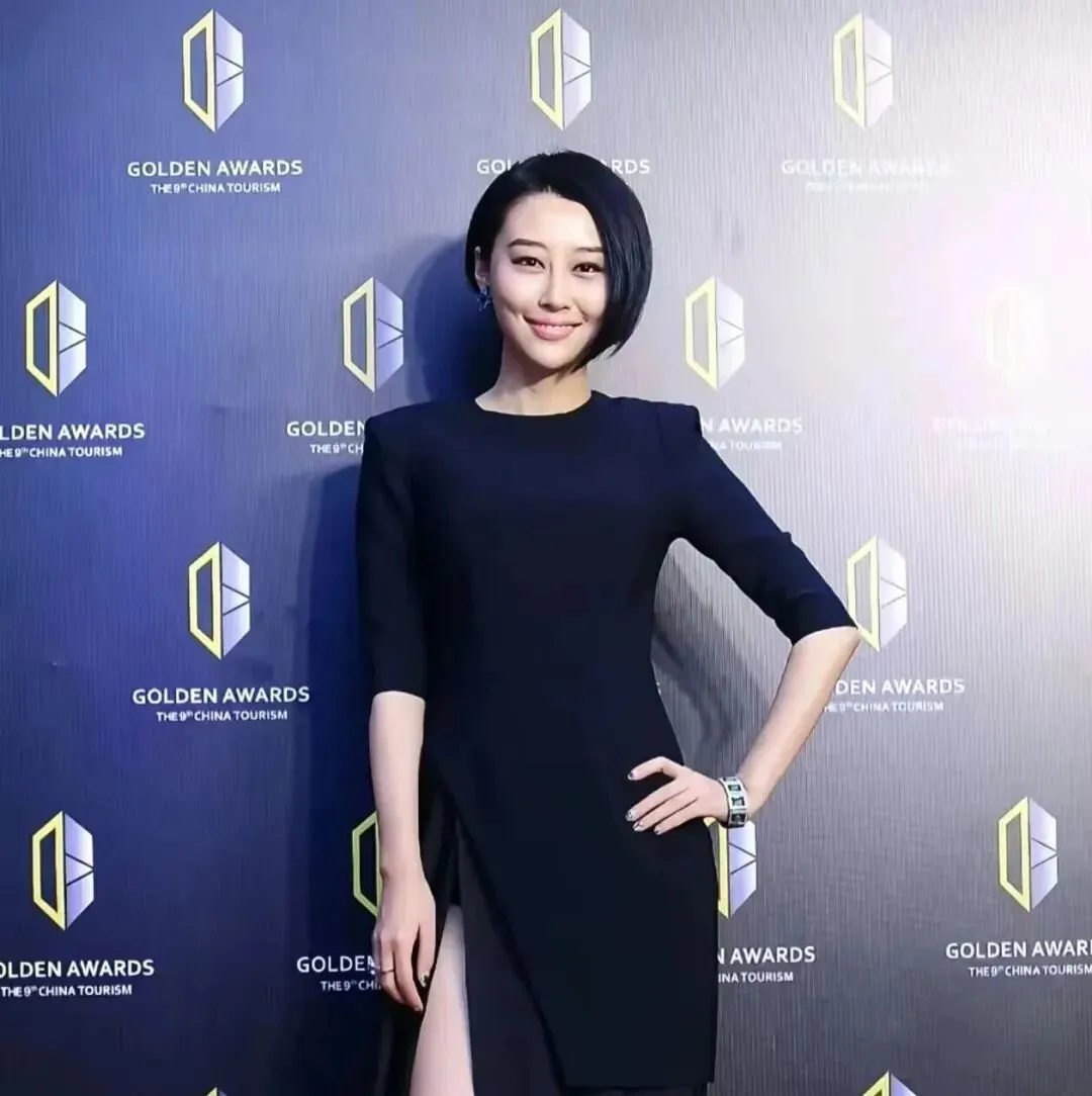 杭州女子旅游回来,两只奢侈品包不翼而飞!警方锁定三个嫌疑人:前保姆,临时育儿嫂,现保姆…