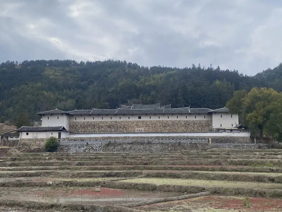 藏在村里的4A景区|福建这座百年古堡
