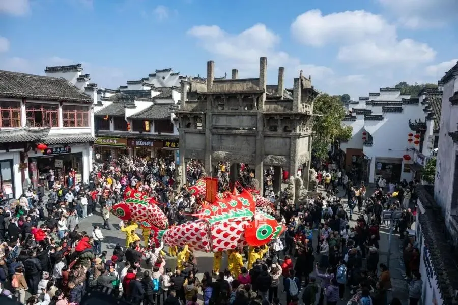 安徽多个知名景区:约满、限流、临时交通管制