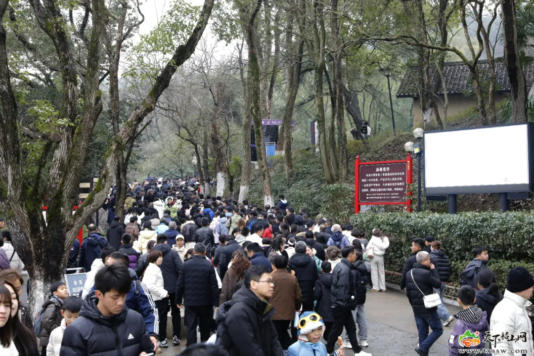 韶山核心景区持续火热 主要景点单日迎客4.5万人