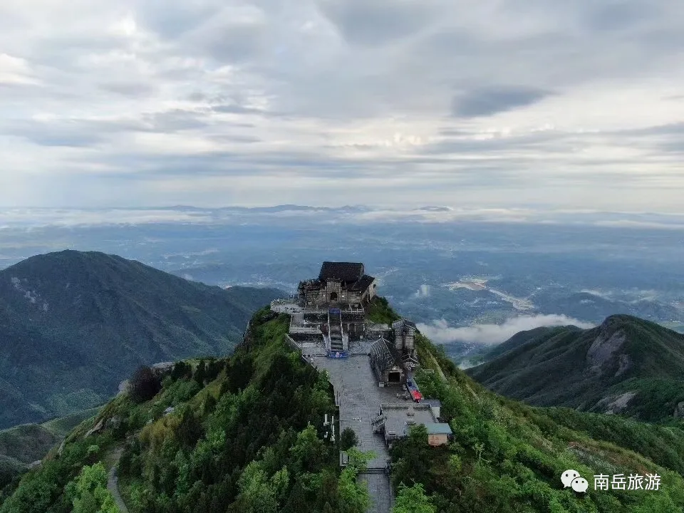 关于南岳衡山中心景区限流控流的温馨提示