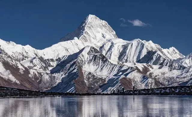 围绕着蜀山之王贡嘎的9处观景点,都是世界级的观景平台