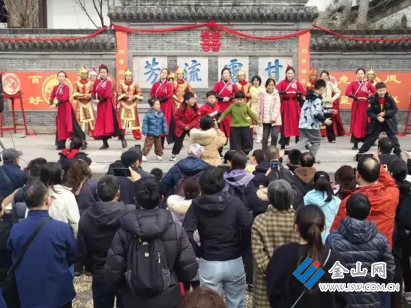 北固山景区人气“火爆”却不喧闹,文明旅游绘就新春“新风景”