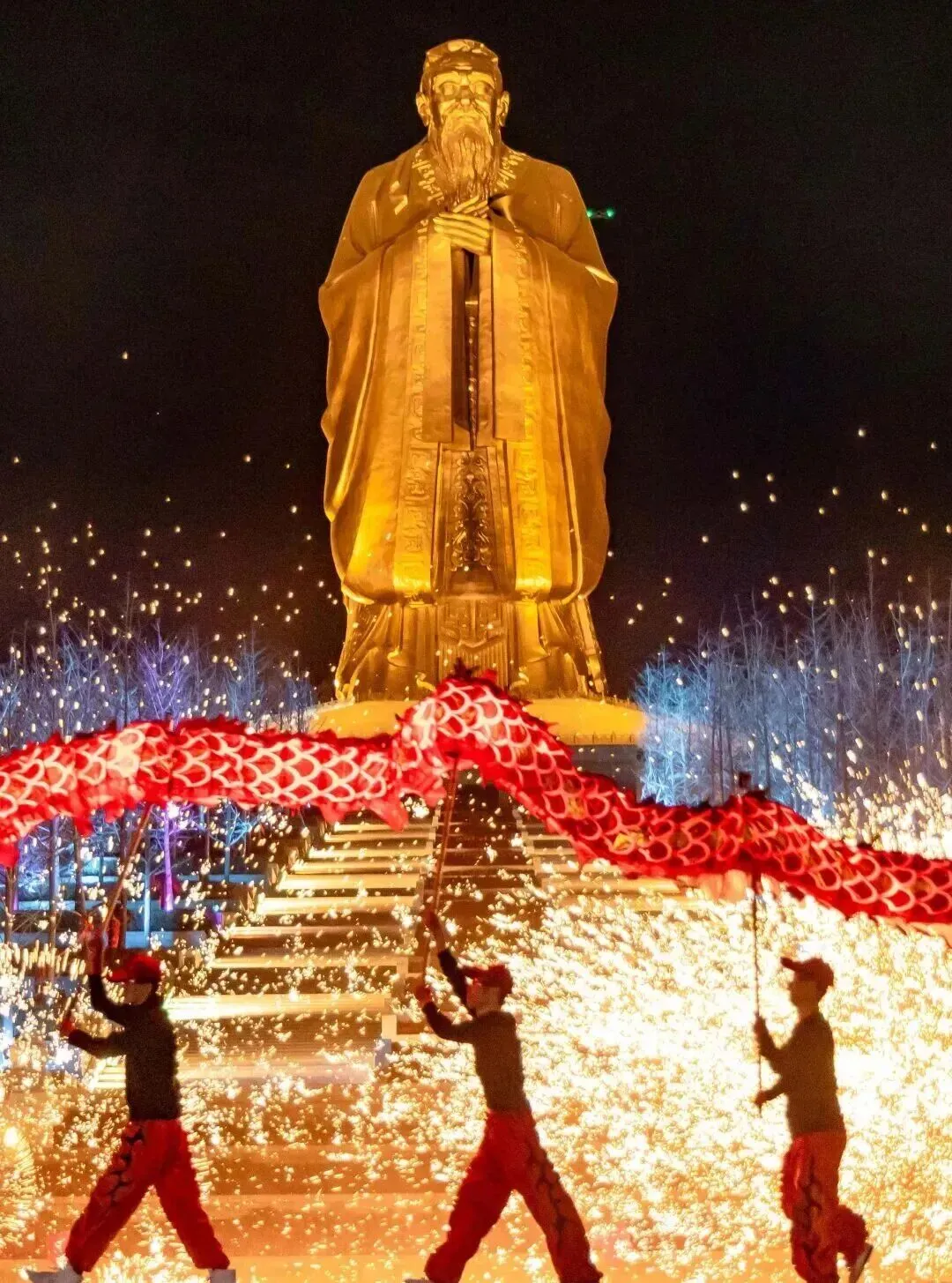 假期第7天,山东200家旅游景区接待游客463.5万人次,营业收入2.2亿元