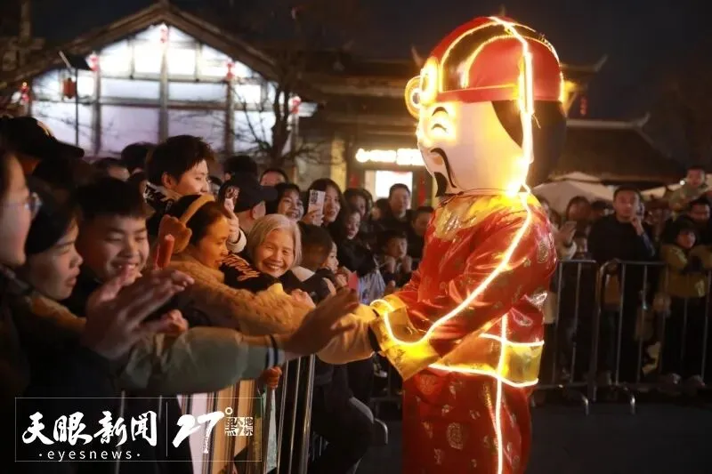 接待游客人次和旅游总花费实现双增长 多彩贵州春节文旅市场热力绽放