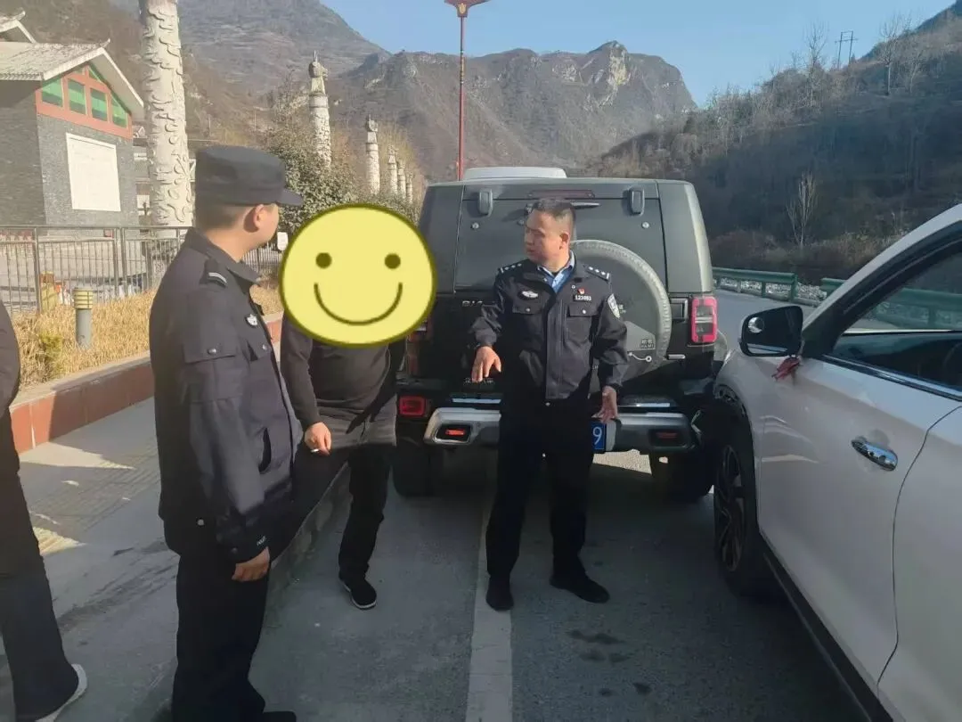 【新春走基层】春节天池:景区的热闹,他们的忙碌