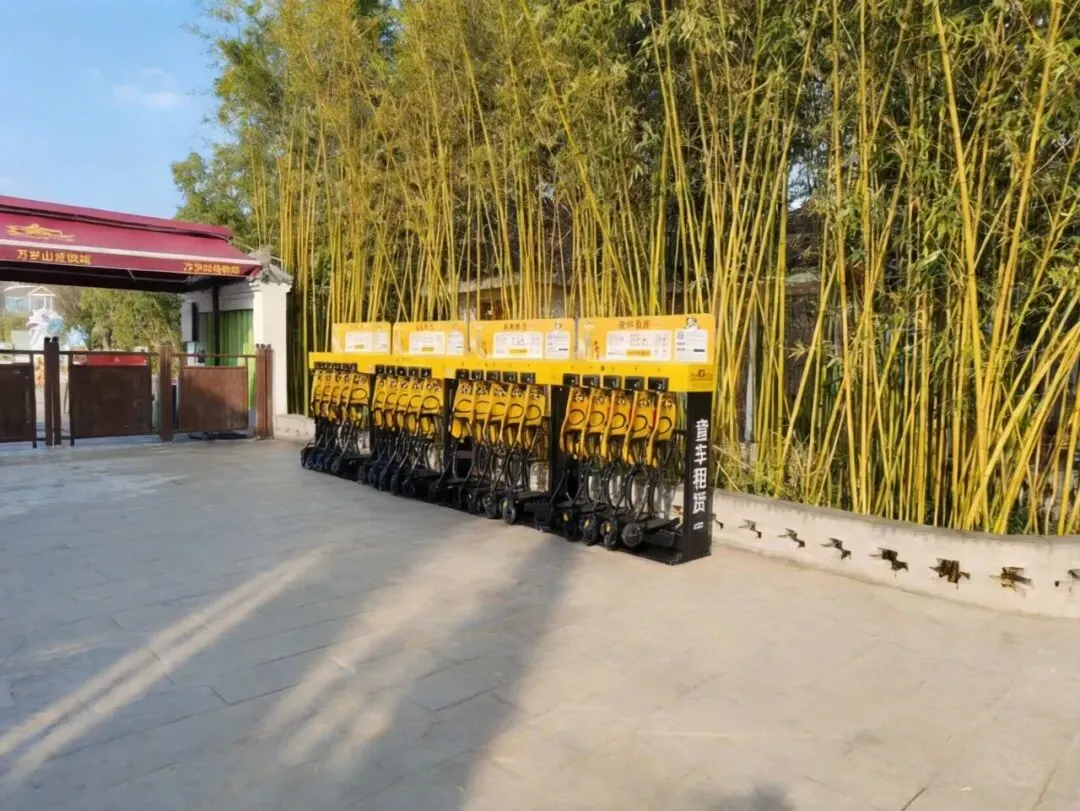 熊猫遛娃入驻开封万岁山武侠城,赋能景区亲子服务体验升级