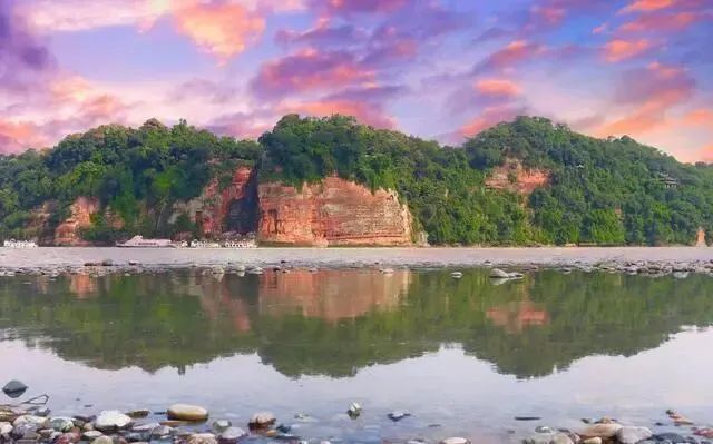 乐山大佛旅游攻略,三江之畔的千年守望者,与古佛共赏三江美景!