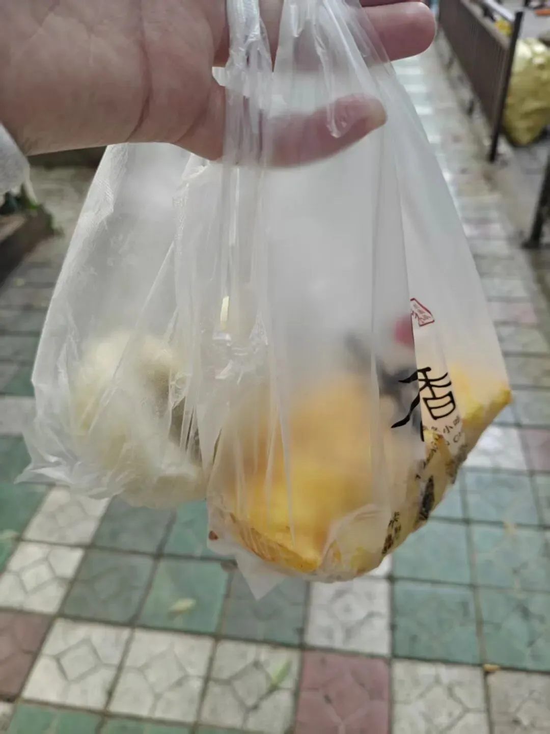 反向旅游 本地土著跟着网红路线逛的一天