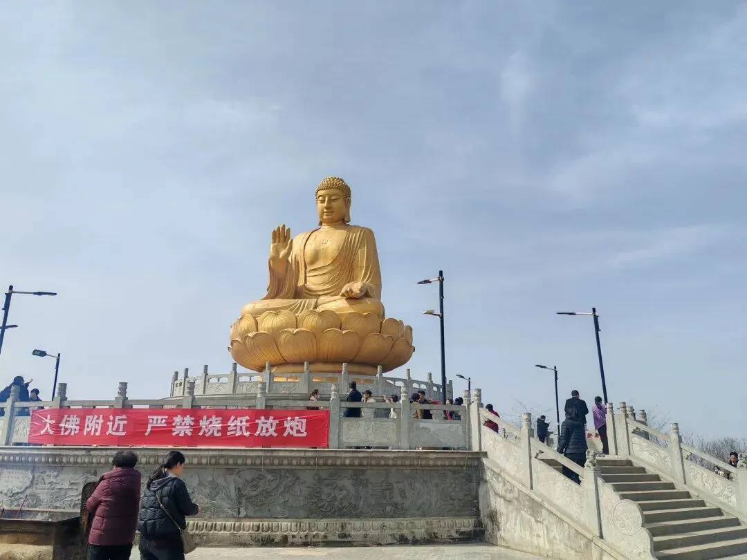 又到灵山景区净慧寺