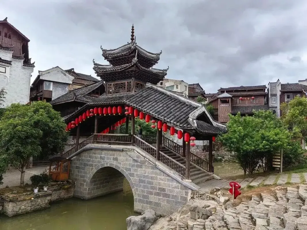 贵州黔东南州凯里市把全国景区的饭碗给砸了