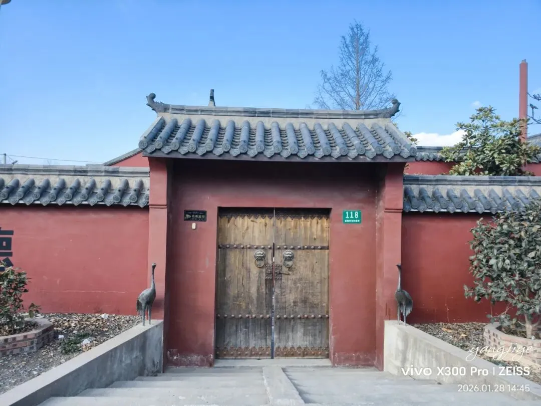 高桥深度游⒆:鲜为人知的高桥景点—— 红墙藏古观,绿影守流年