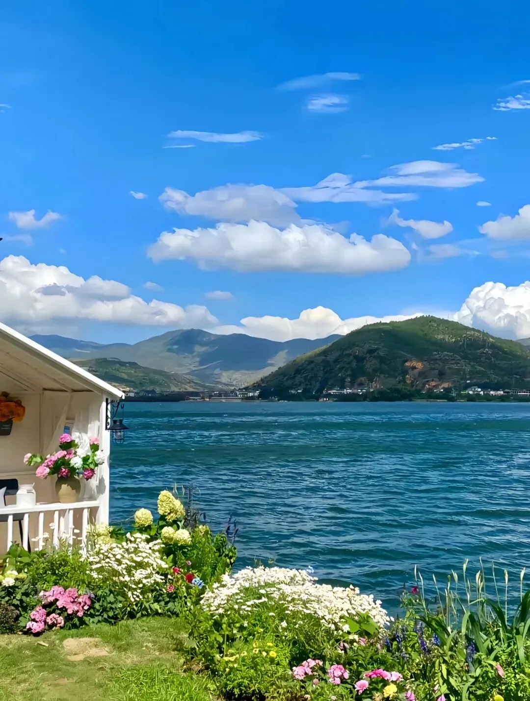 中国几乎“零差评”的3个旅游地,好吃又好玩,争取60岁前去一次!!