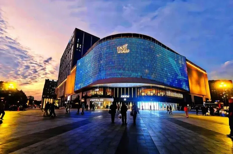 这座城市,打造了网友心中的“6A级景区”……