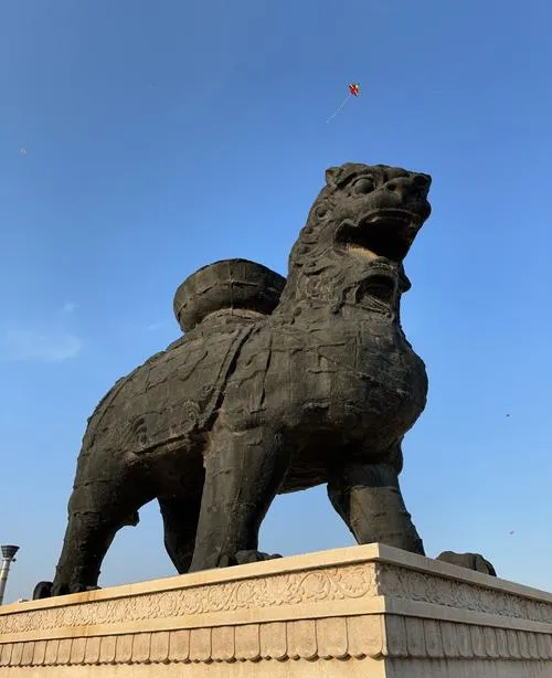 沧州著名的旅游景点——铁狮子