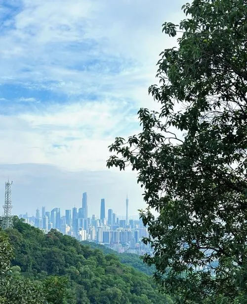 广州著名的旅游景点——白云山