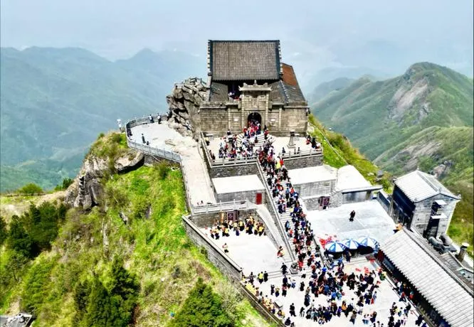 衡阳著名的旅游景点——南岳衡山