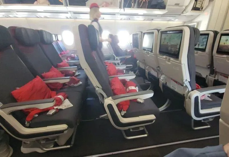 洛杉矶华人夫妻战火下仍去中东旅游!美国公民变身中国公民,当地人:“China good.” 川普对伊朗下最后通牒