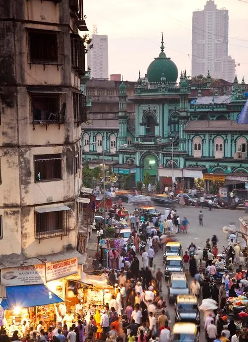 大量印度游客涌入桂林,打着旅游的幌子,不逛龙脊梯田,不吃荔浦芋扣肉,为什么?