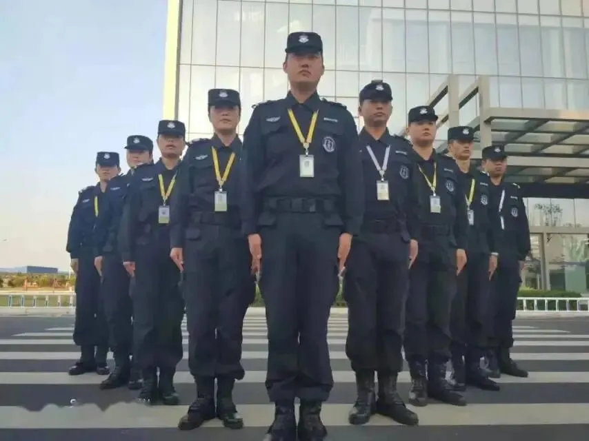 南宁小区保安月结正式工/工厂保安景点保安!包住不包吃!入职补贴