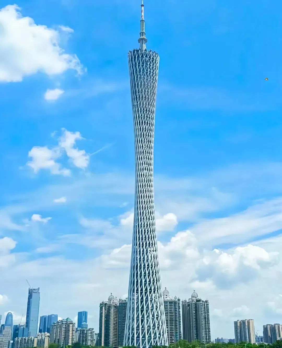 众信旅游--潮汕,广州,深圳双飞六日游,纯玩无购物,寿阳成团带全陪导游2880元/人,3月26号发团!