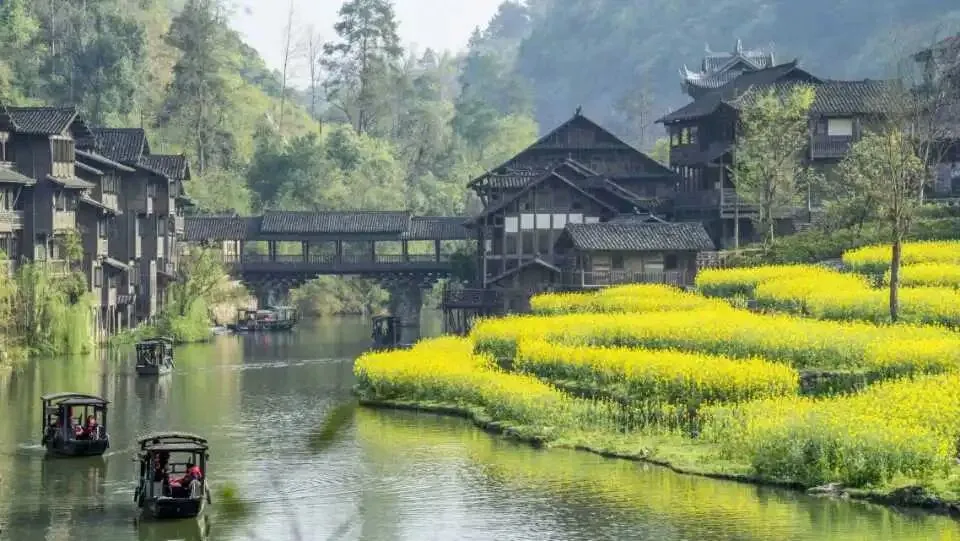 专为长辈定制|贵州8日慢游,住景区享纯玩,省心自在