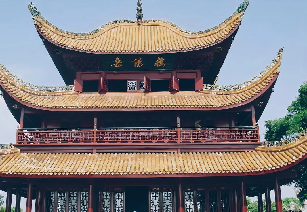 湖南旅游新风!岳阳终于藏不住了,要爆火了!游玩清单收好!