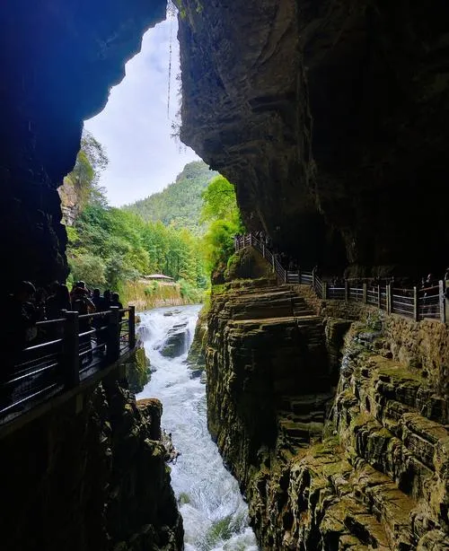 利川县必去十大旅游景点,恩施好玩的地方全在这里!